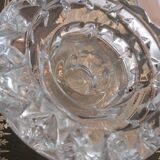 Bougeoir en verre ciselé