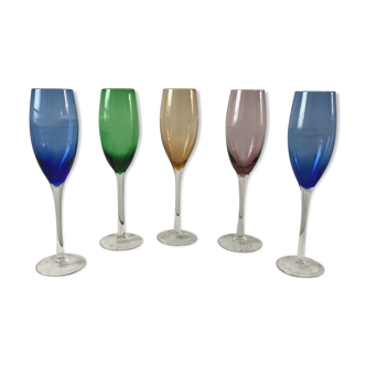 Set of 5 champagne flutes in colored glass 70s
