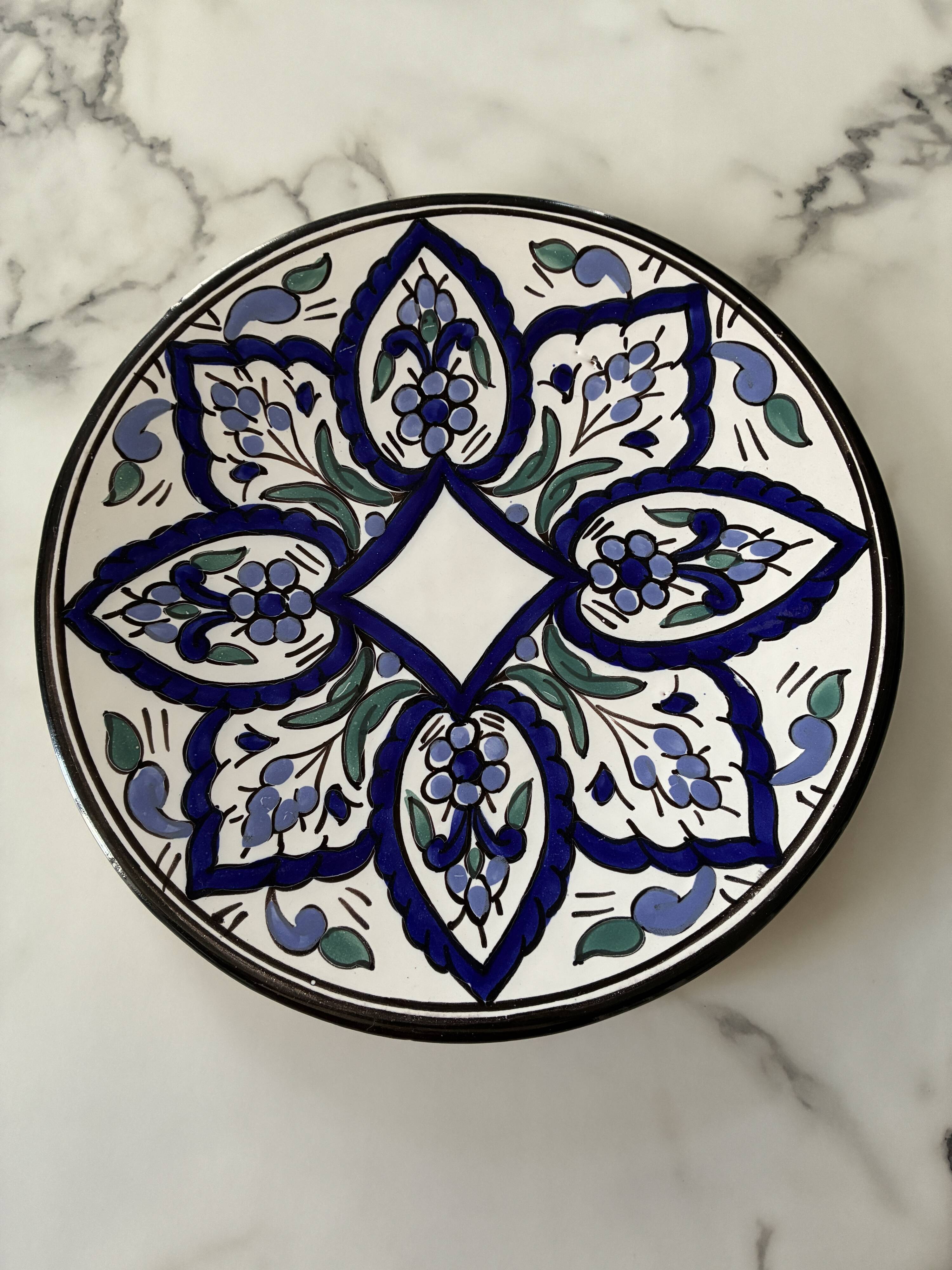 Large round serving dish Tunisia model