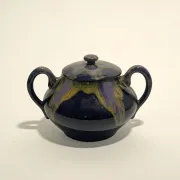 Ceramic sugar bowl with lid