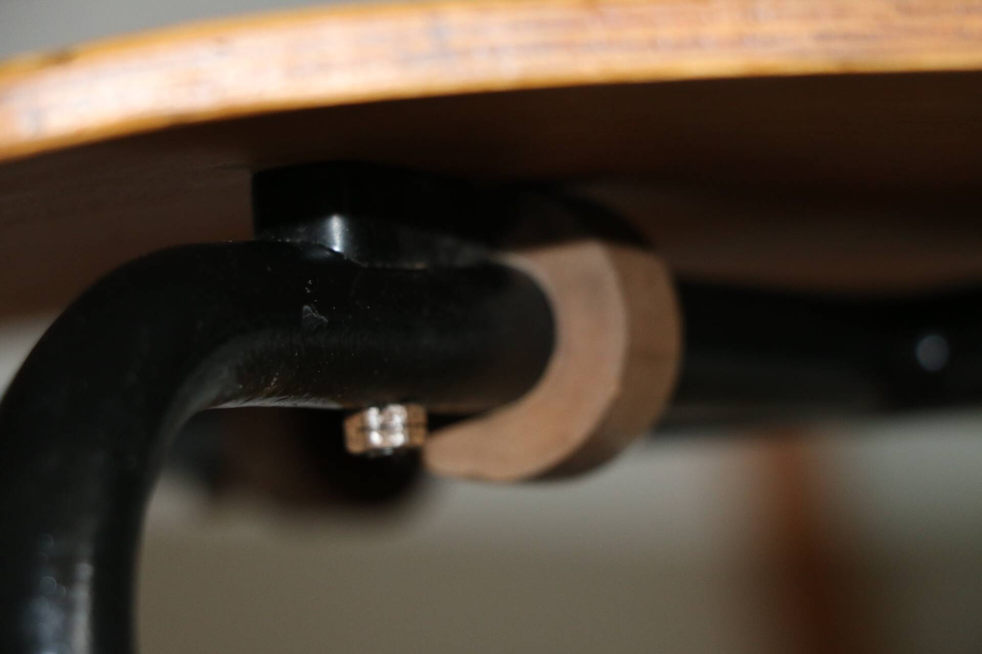 6 stone guariche papyrus chairs