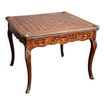 Table à jeu en marqueterie de style louis XV époque fin XIXeme