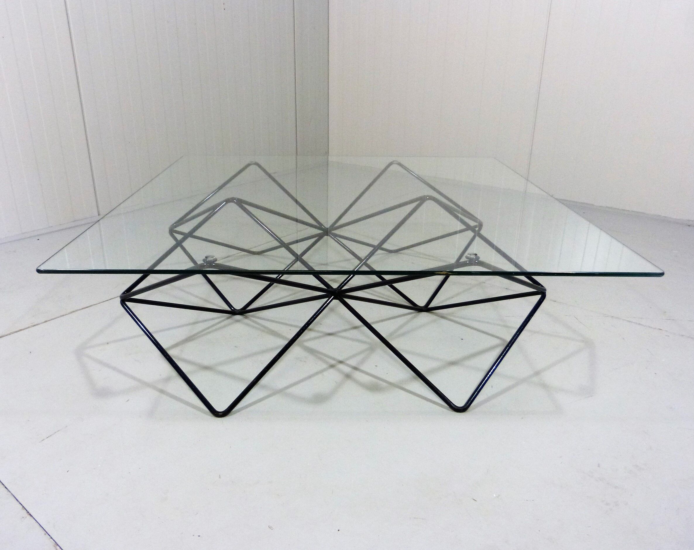 Table basse des années 1980