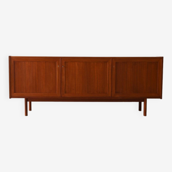 Teak sideboard with 3 doors