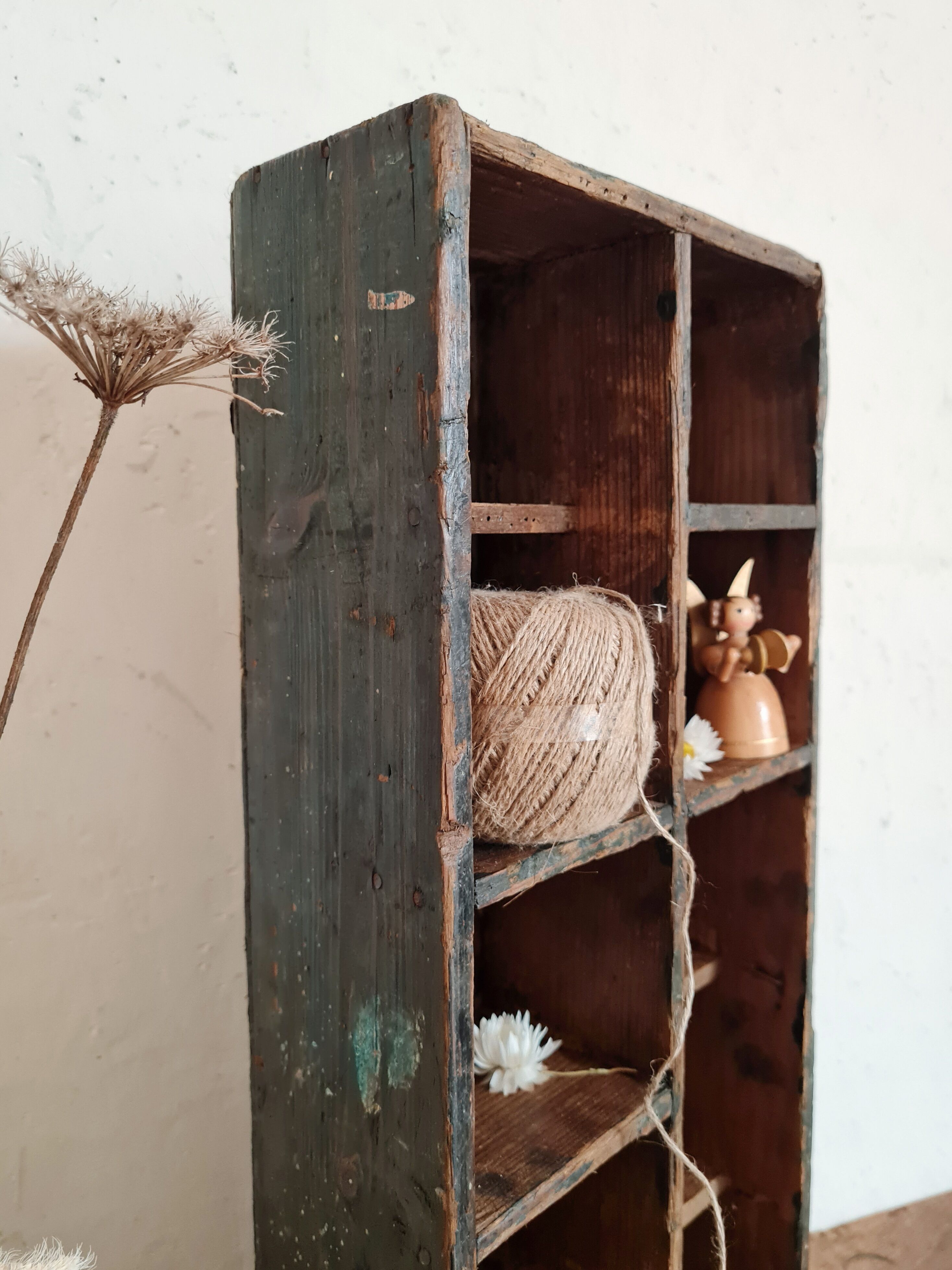 Industrial wooden wooden locker old workshop