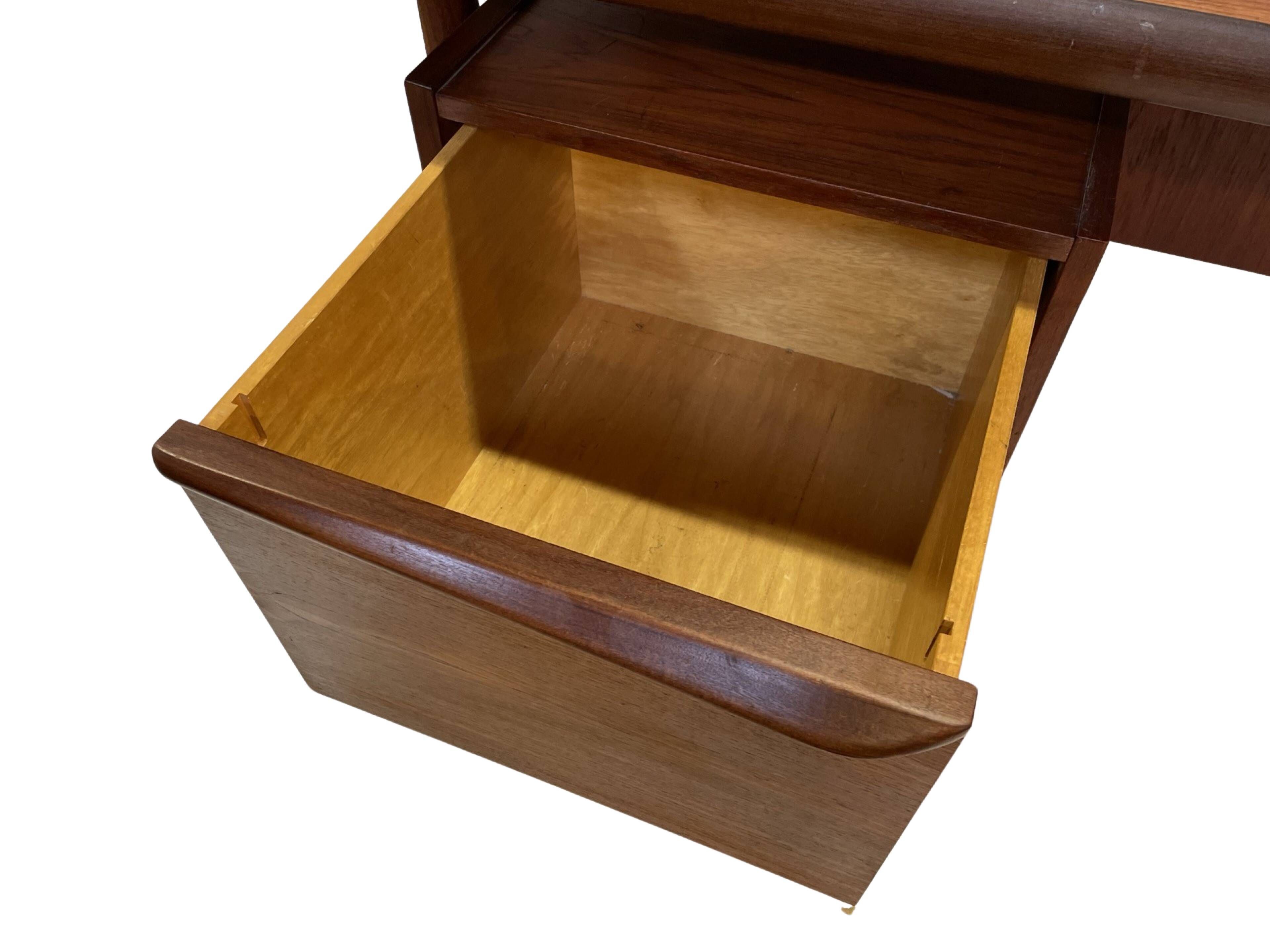 Bureau vintage en teck de Tijsseling pour Propos Hulmefa 1960