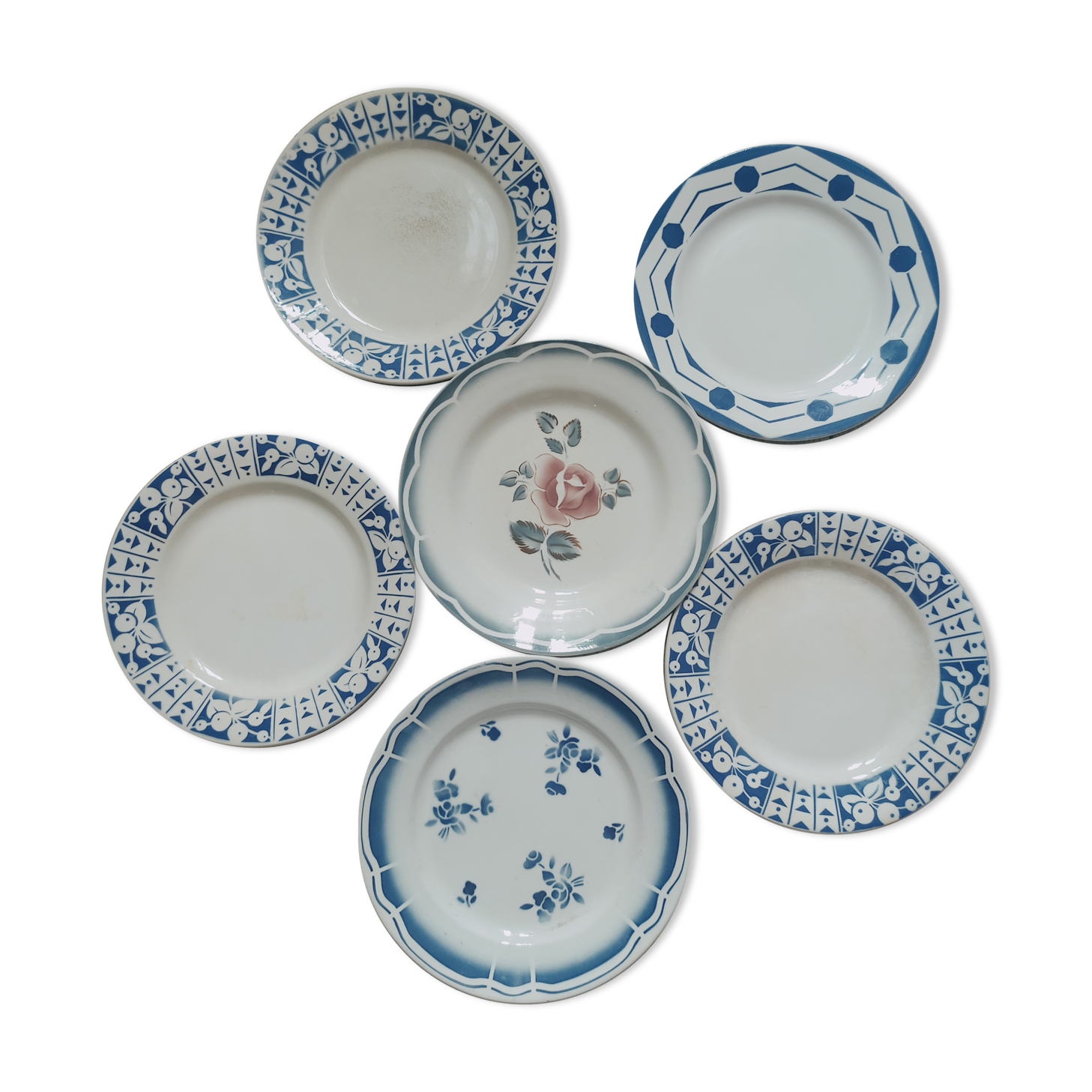 6 retro plates mismatched in earthenware