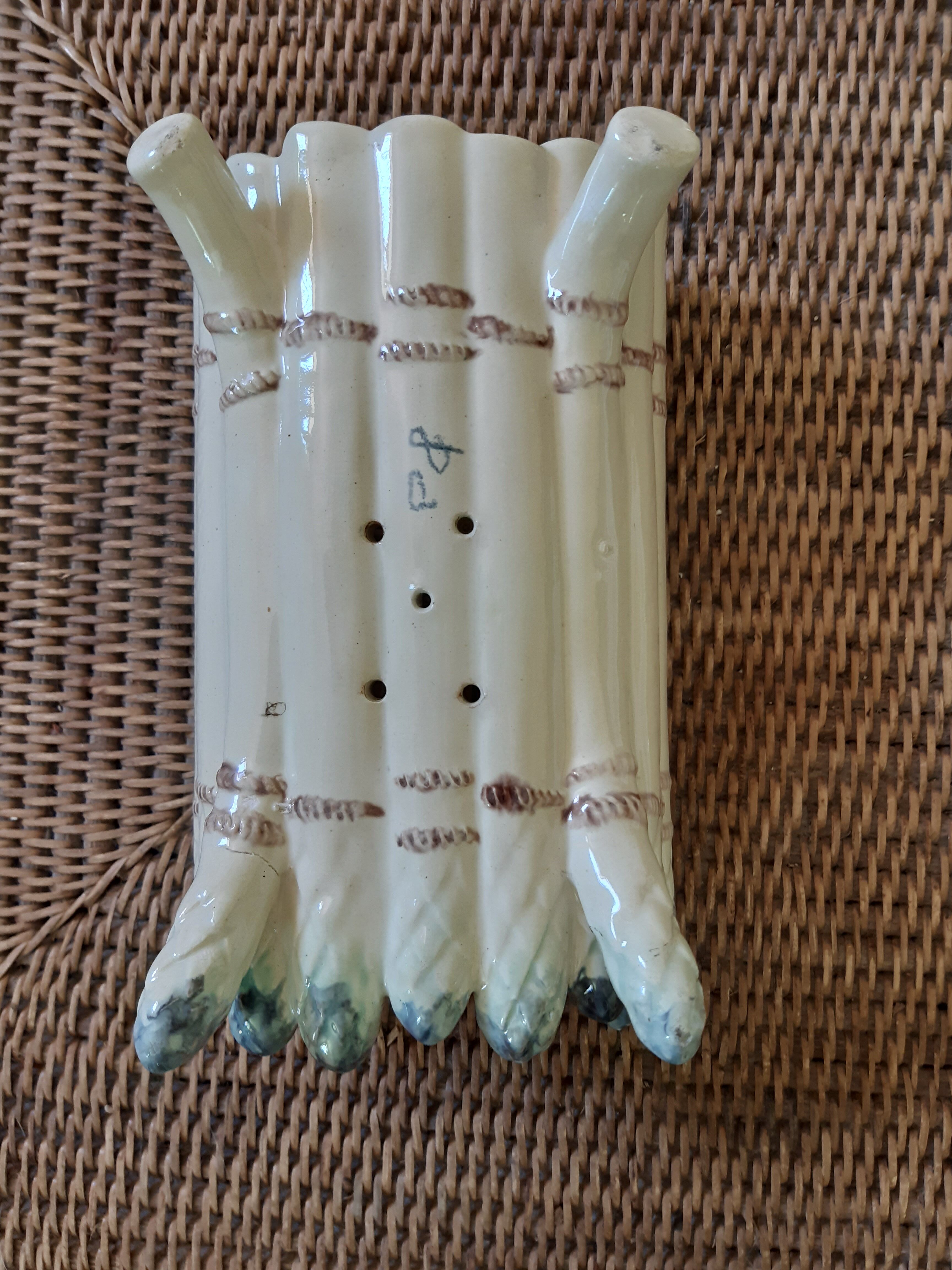 Bubble asparagus parlor
