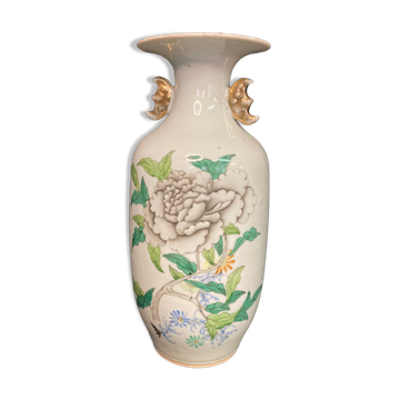Grey peony porcelain vase signed early 20th century, China