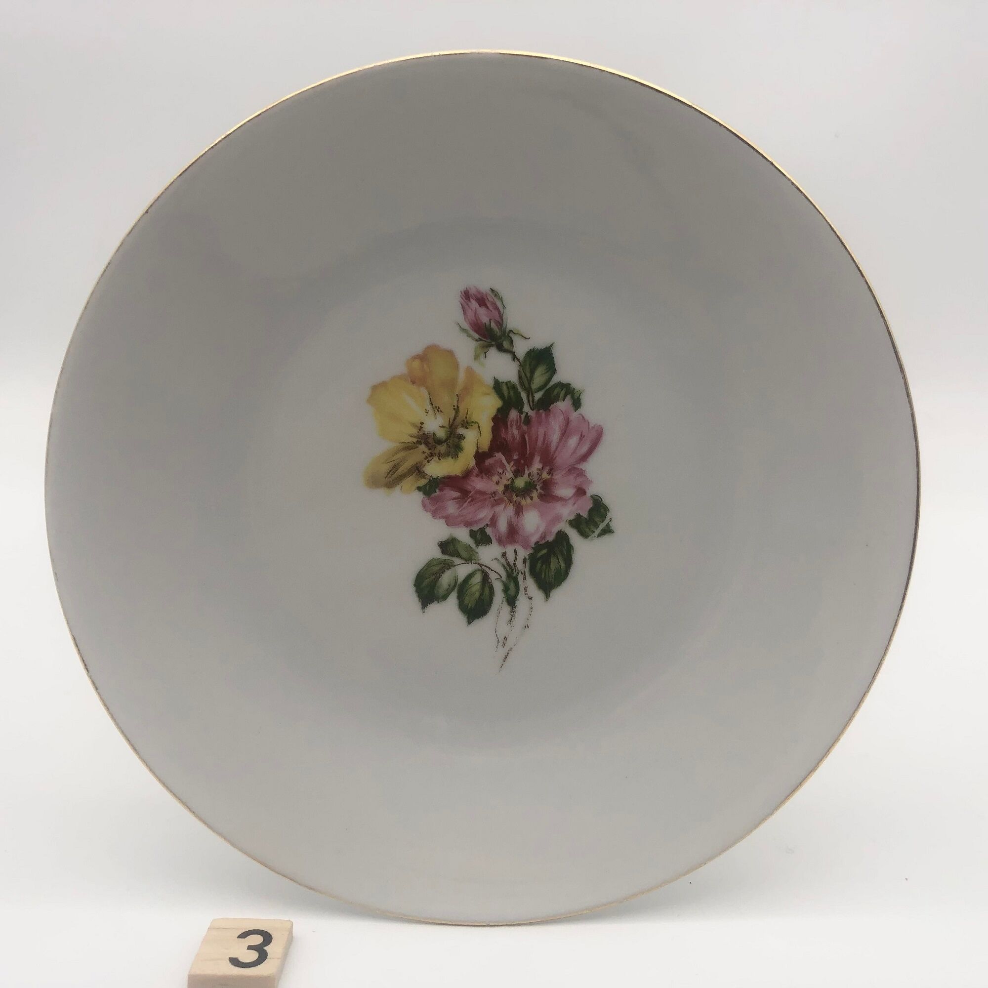 Hutschenreuther Arzberg-Bavaria Germany, 4 Porcelain dessert plates