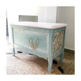 Toy box