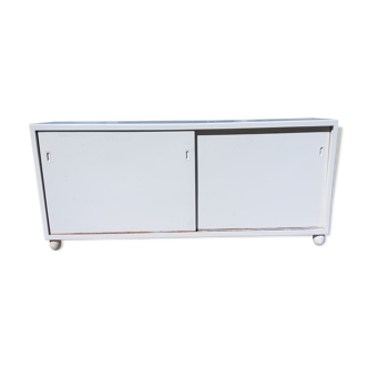 Furniture of metier
