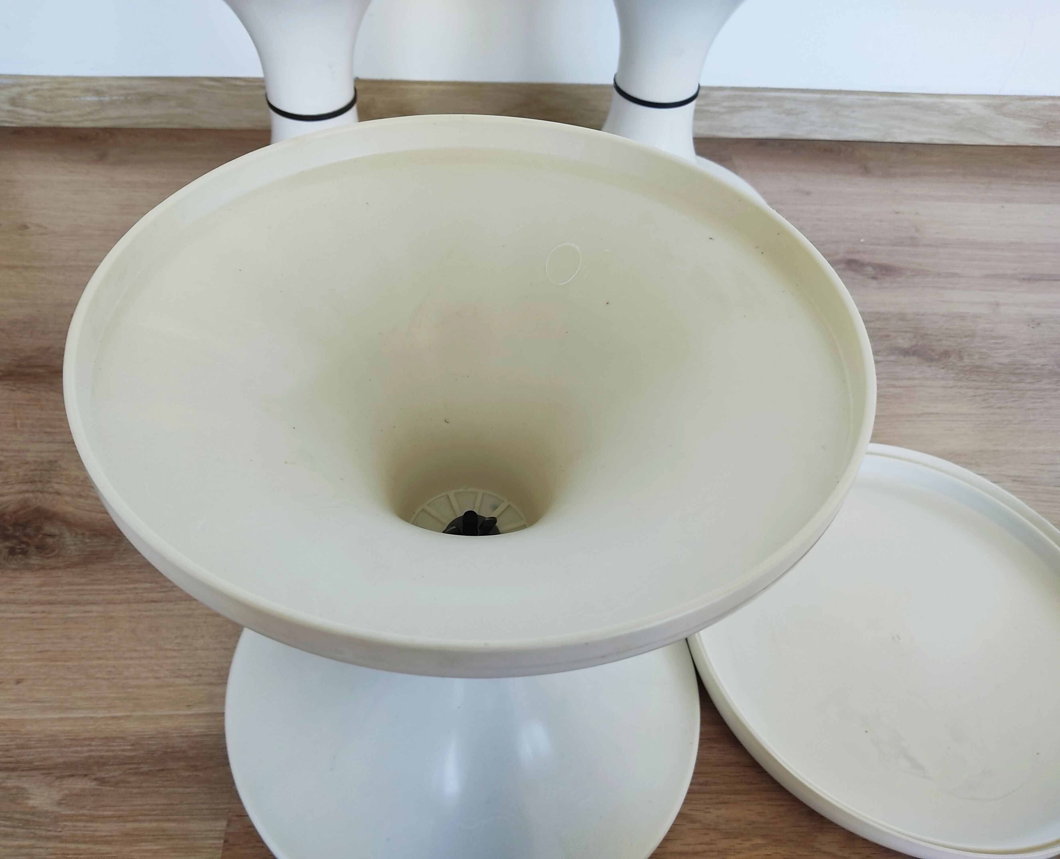 Set of 3 white tam tam stools