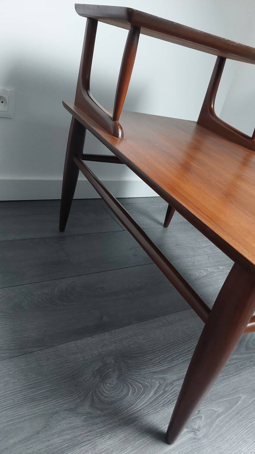 Occasional coffee table