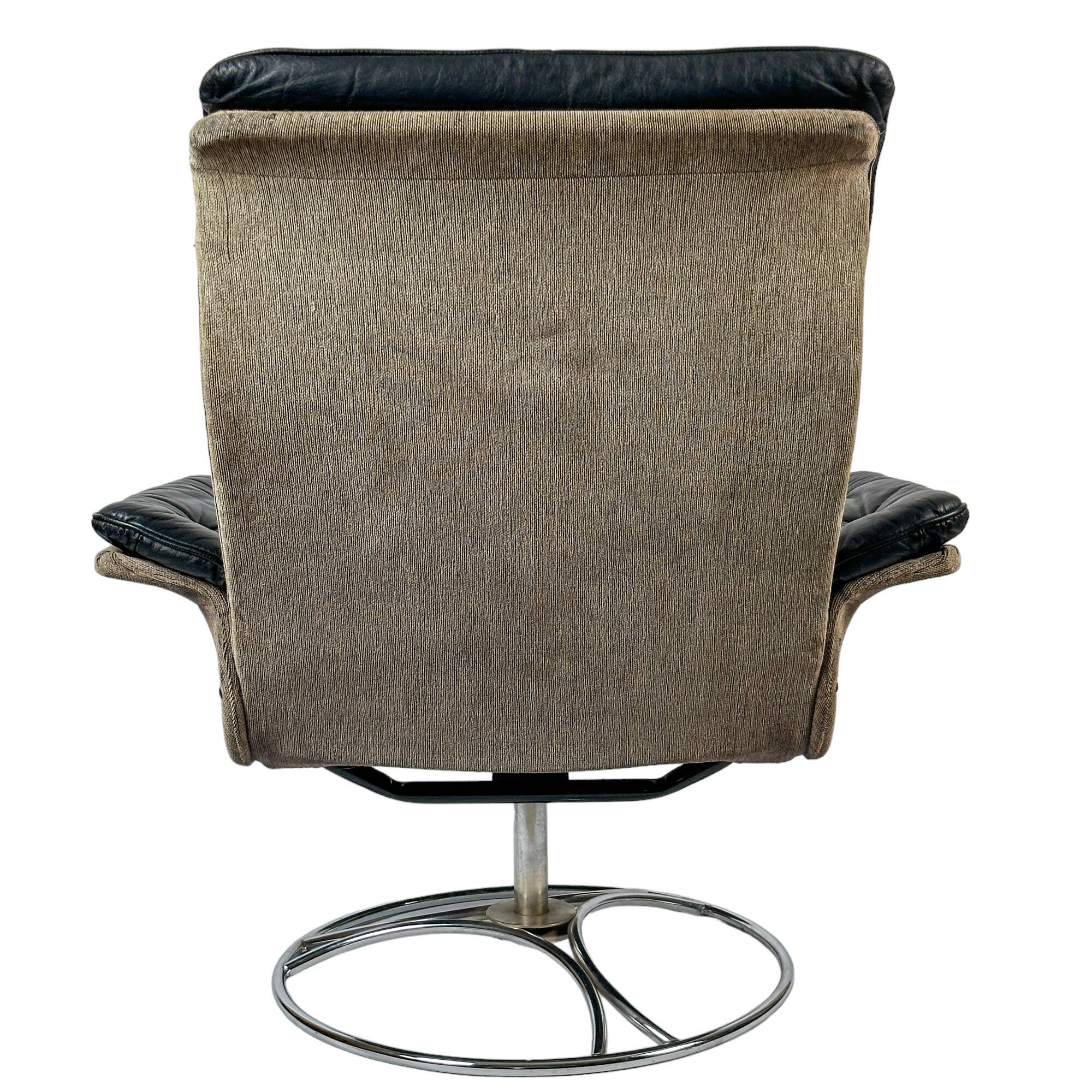 Authentic Söderbergs swivel lounge chair, made in Sweden - 1970s