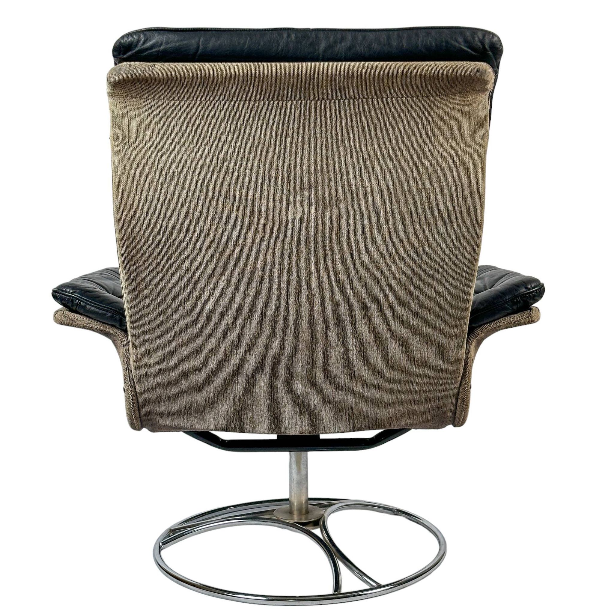 Authentic Söderbergs swivel lounge chair, made in Sweden - 1970s