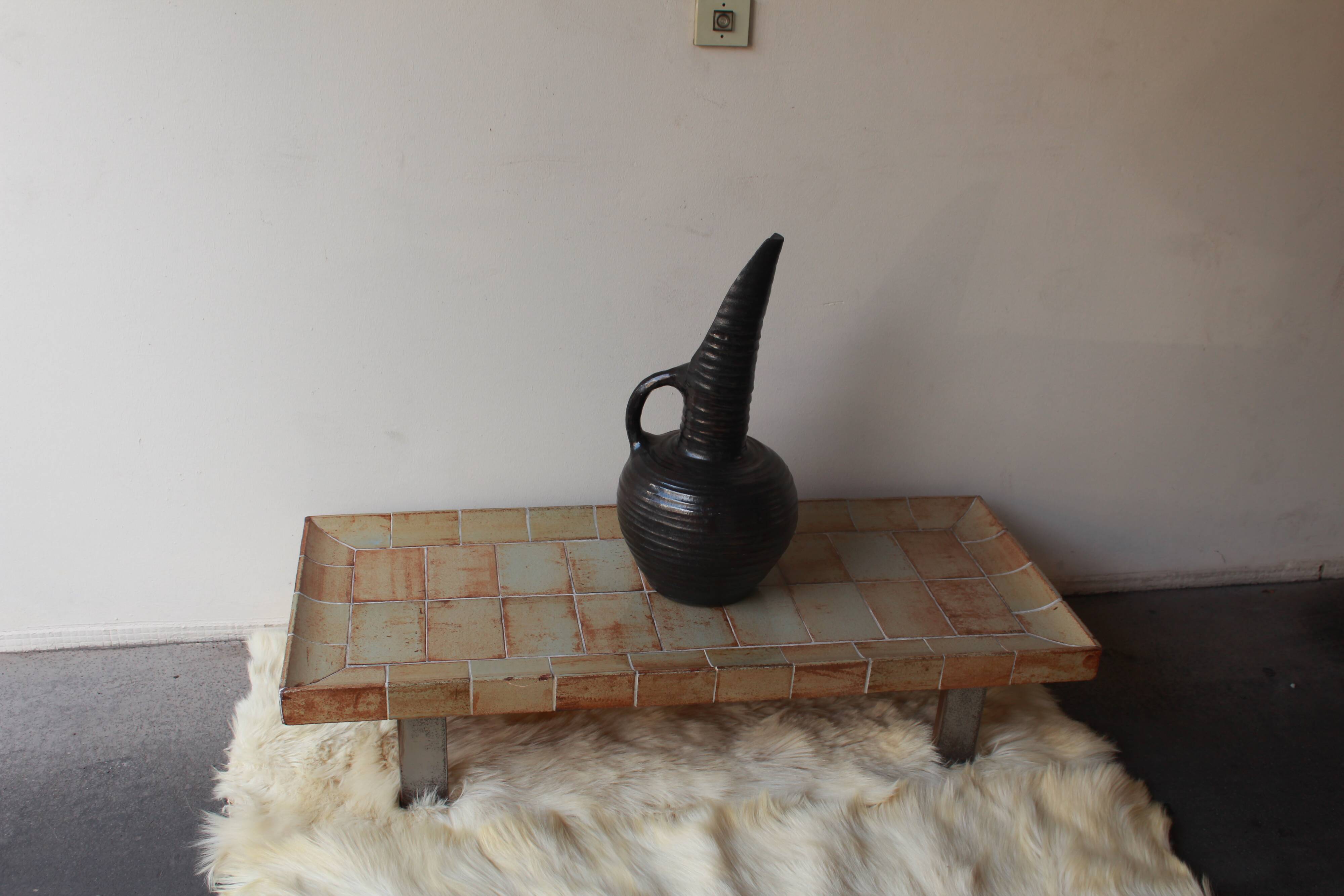 Table basse Roger Capron modèle cuvette