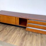 Teak bass row