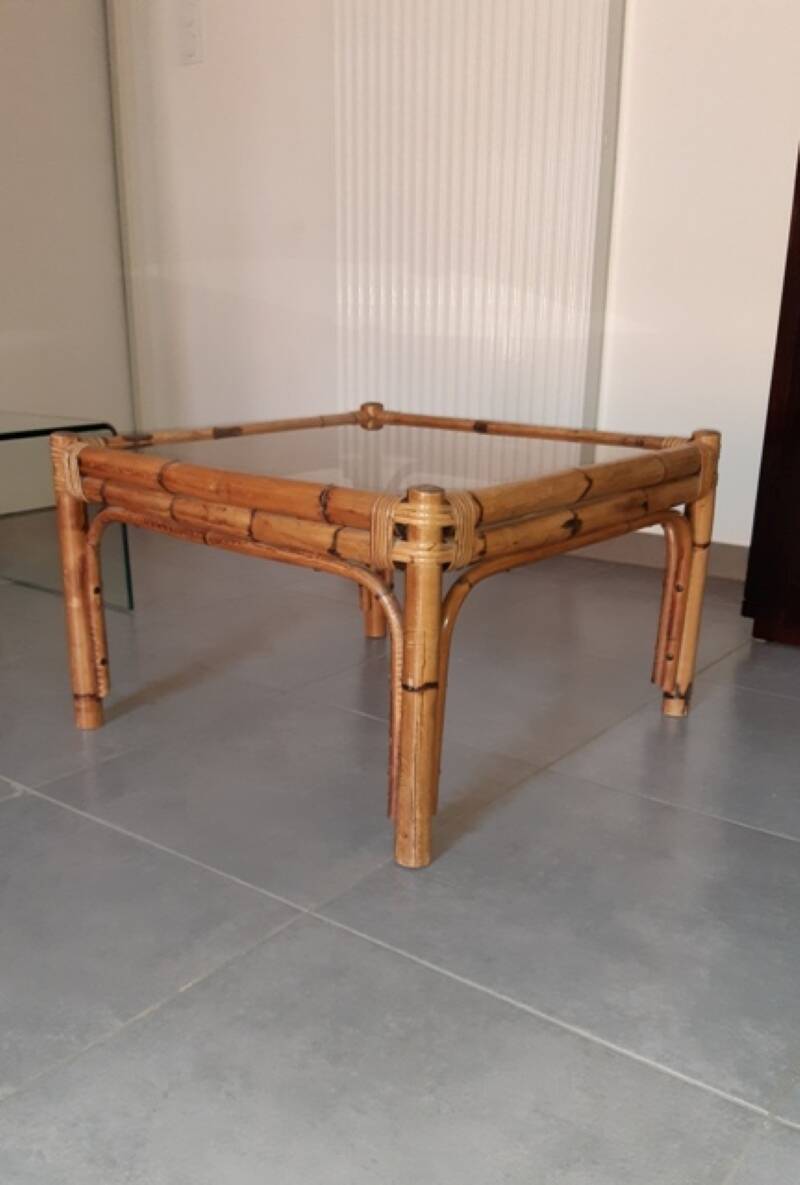 Vintage coffee table, rattan, bamboo and glass in the style of Vivai del Sud.