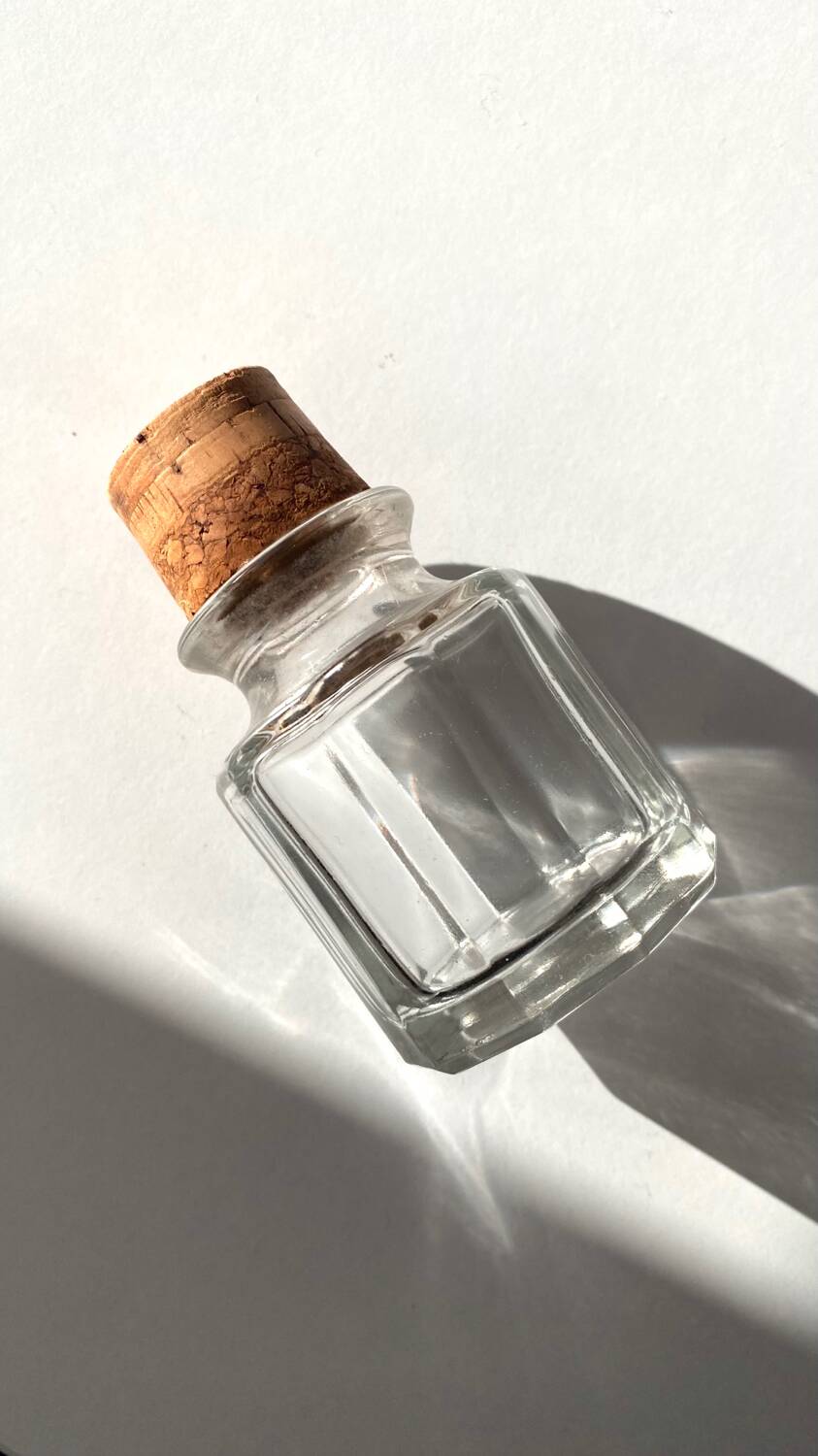 Vintage faceted glass carafe from Bormioli Italy | Italian design from the 70s