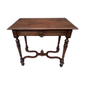 Writing table