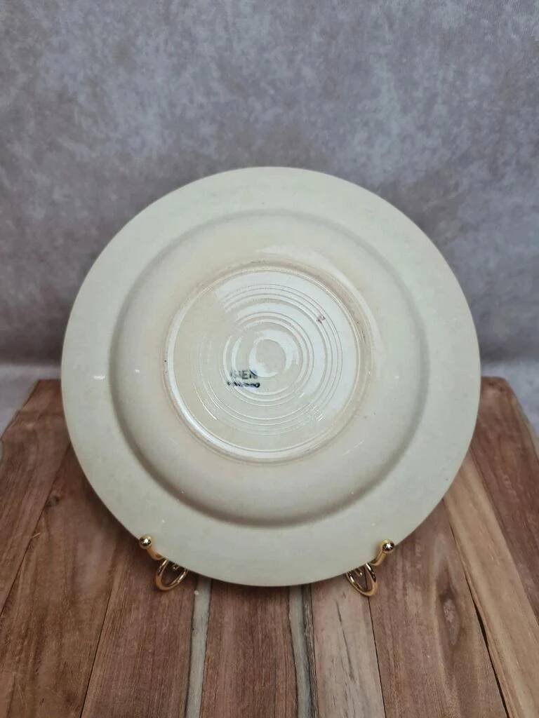 Antique Gien plate in earthenware, brown geometric design – country spirit
