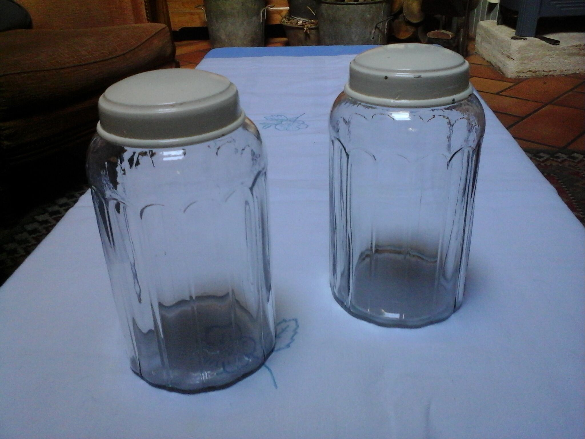 Lot of 2 old jars