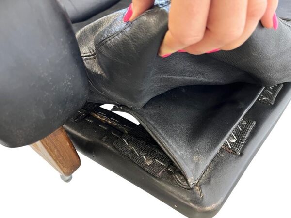 Fauteuil vintage en cuir noir / fauteuil une place Andre Vandenbeuck