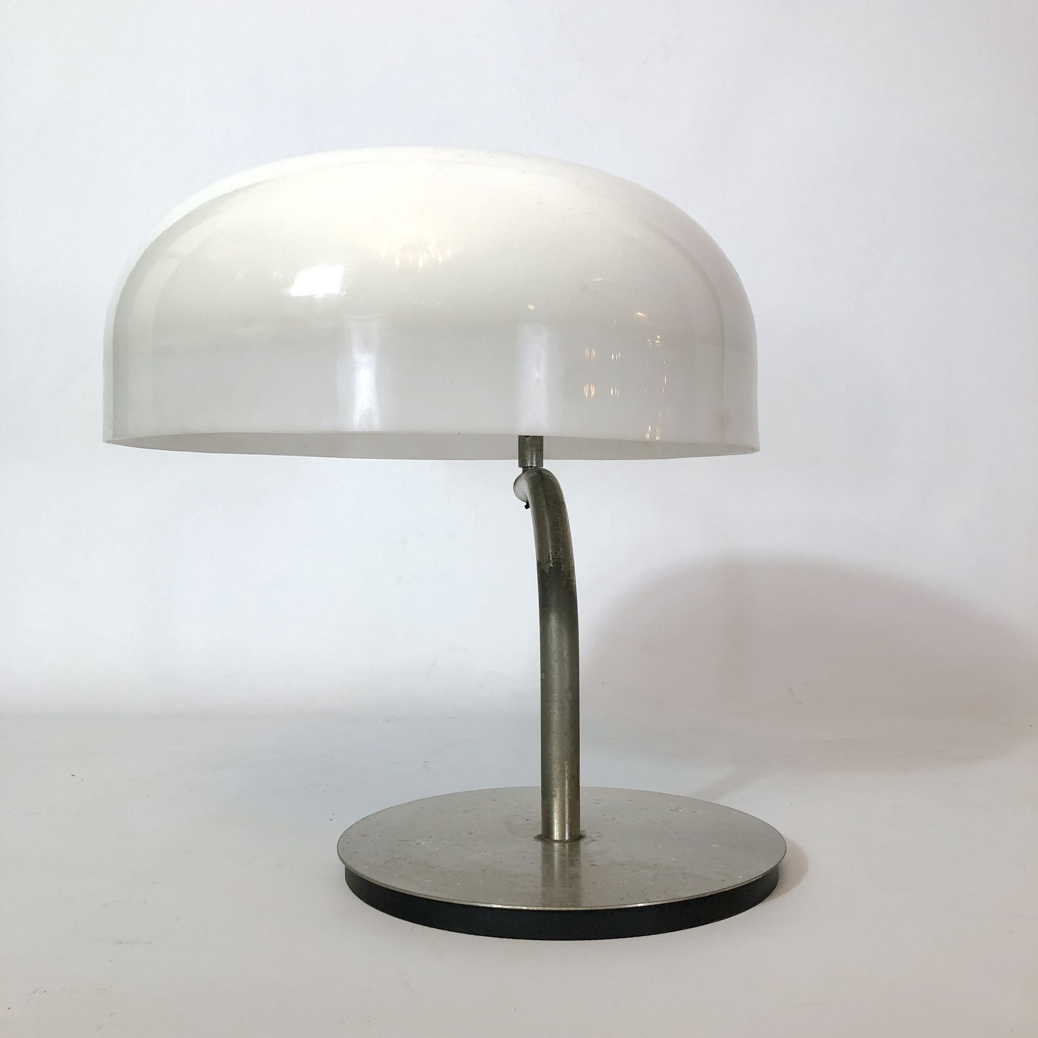 Lampe de table italienne, Giotto Stoppino des années 70
