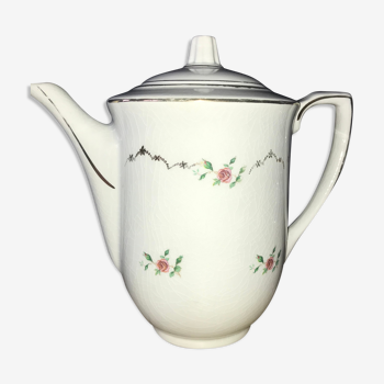 Cafetière en porcelaine opaque