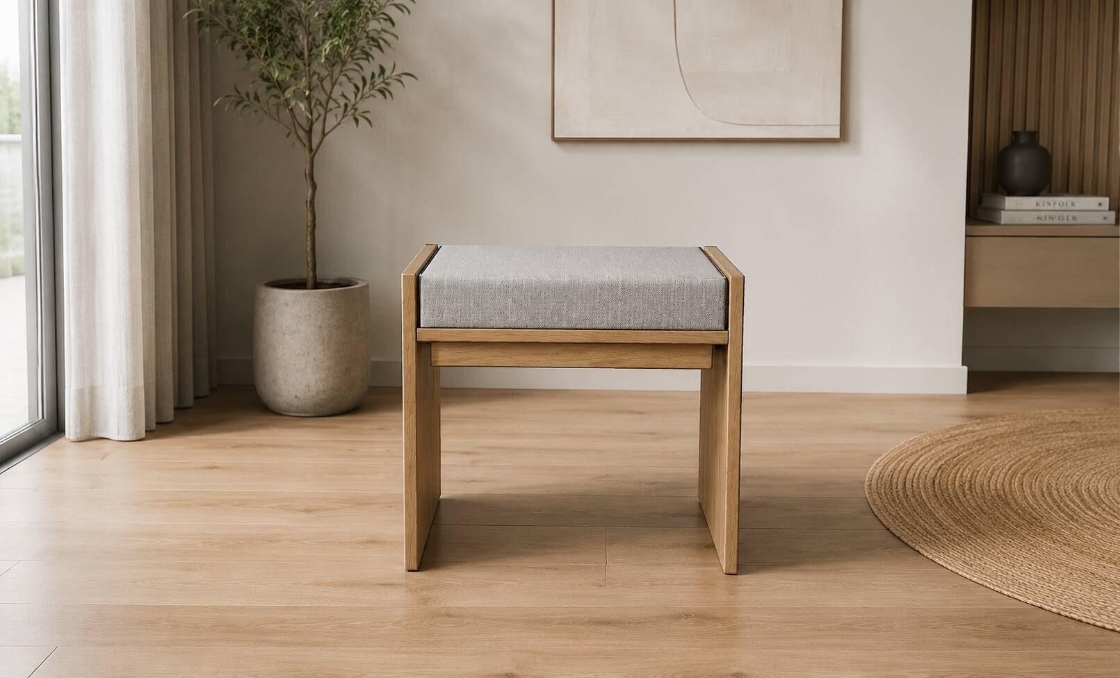 Solid oak stool with cushion (customisable)