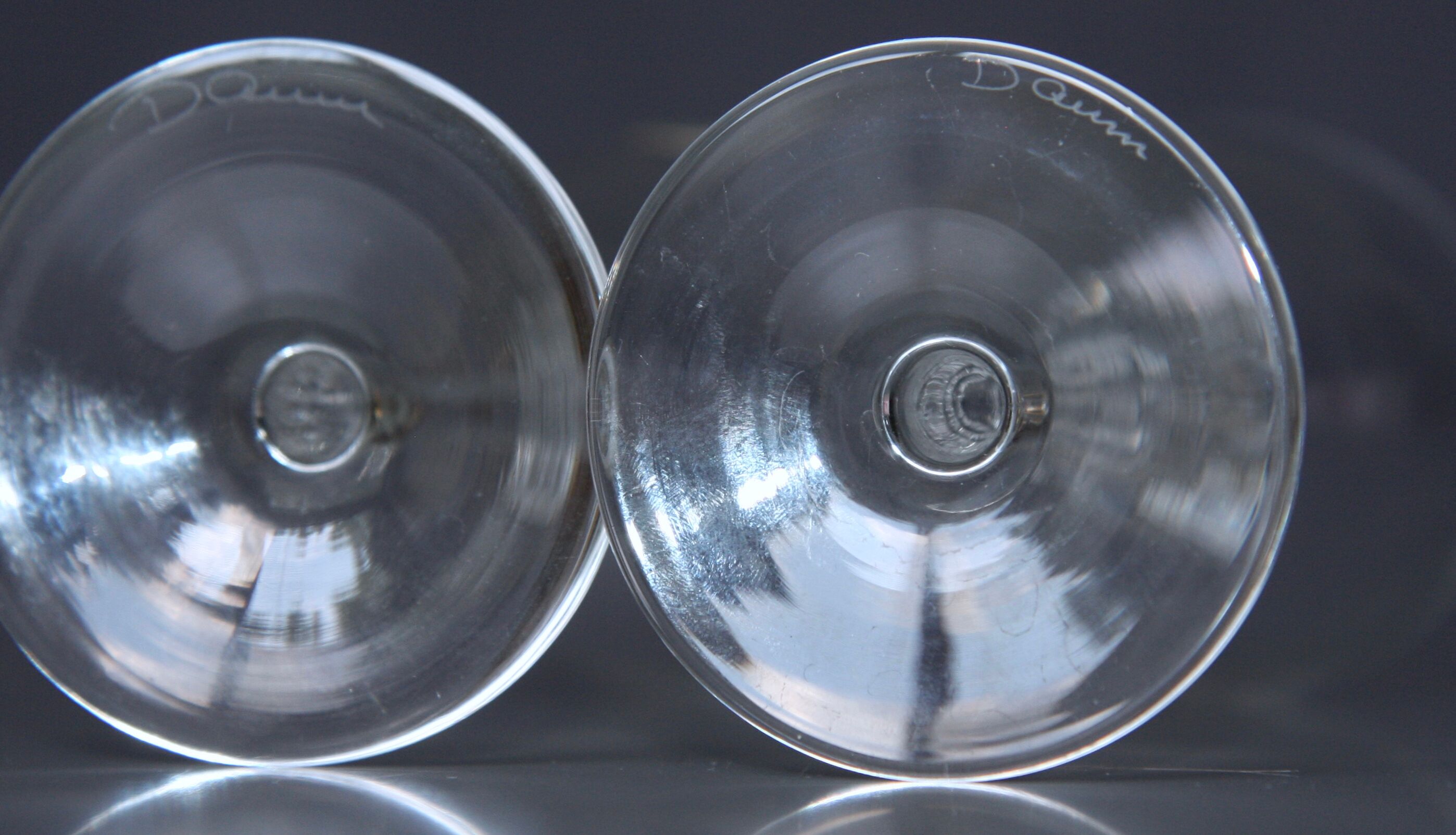 Set of two Daum glasses, Bolero model.