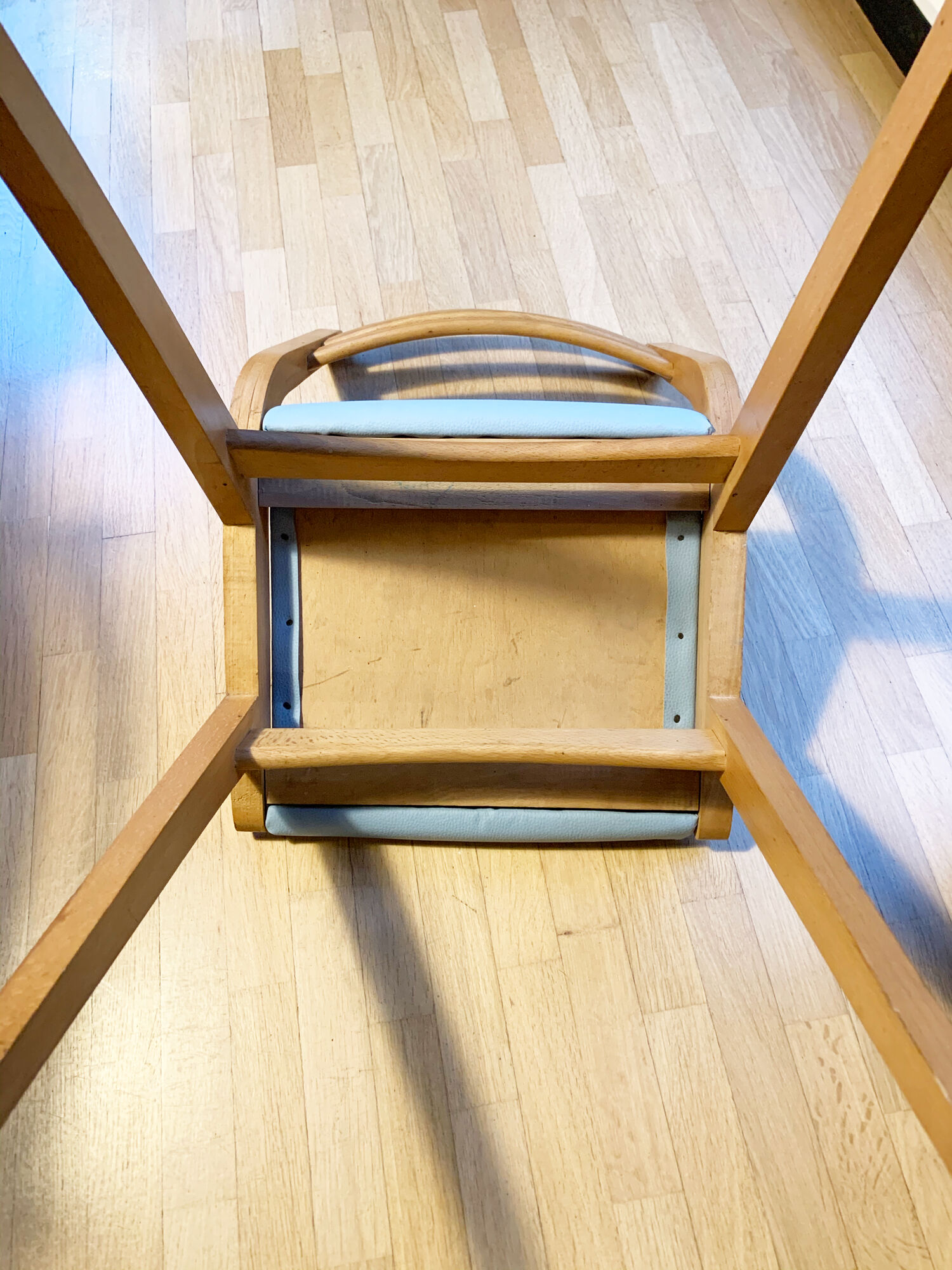Vintage wooden and skaï scandinavian blue 1950 chairs