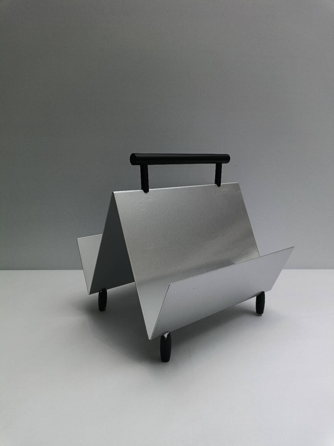 Postmodern magazine rack