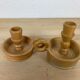 Paire de bougeoirs en bois vintage
