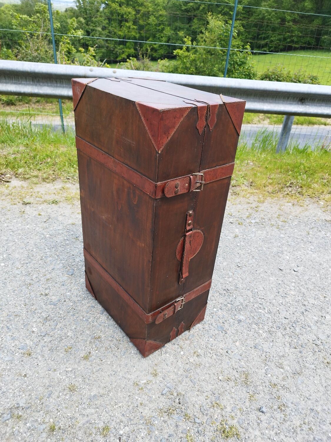 Furniture trunk wood coffee table shelves library suitcase