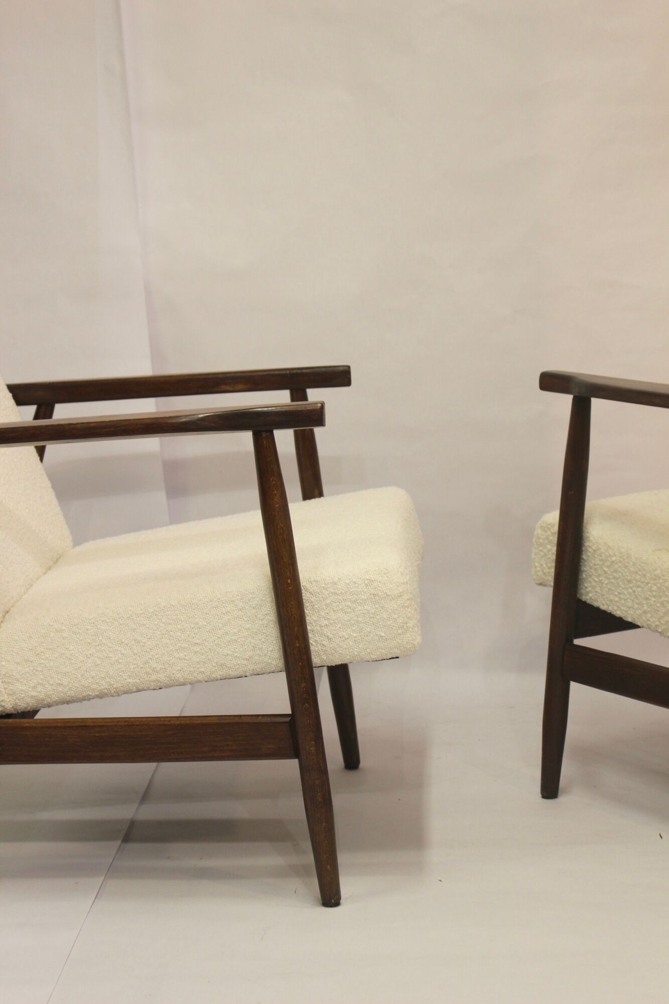 Pair of armchairs Henryk Lis 300-190 years 1970 fabric white buckle.