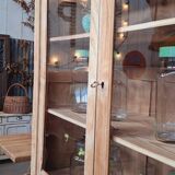 Sideboard with 2 glass panels