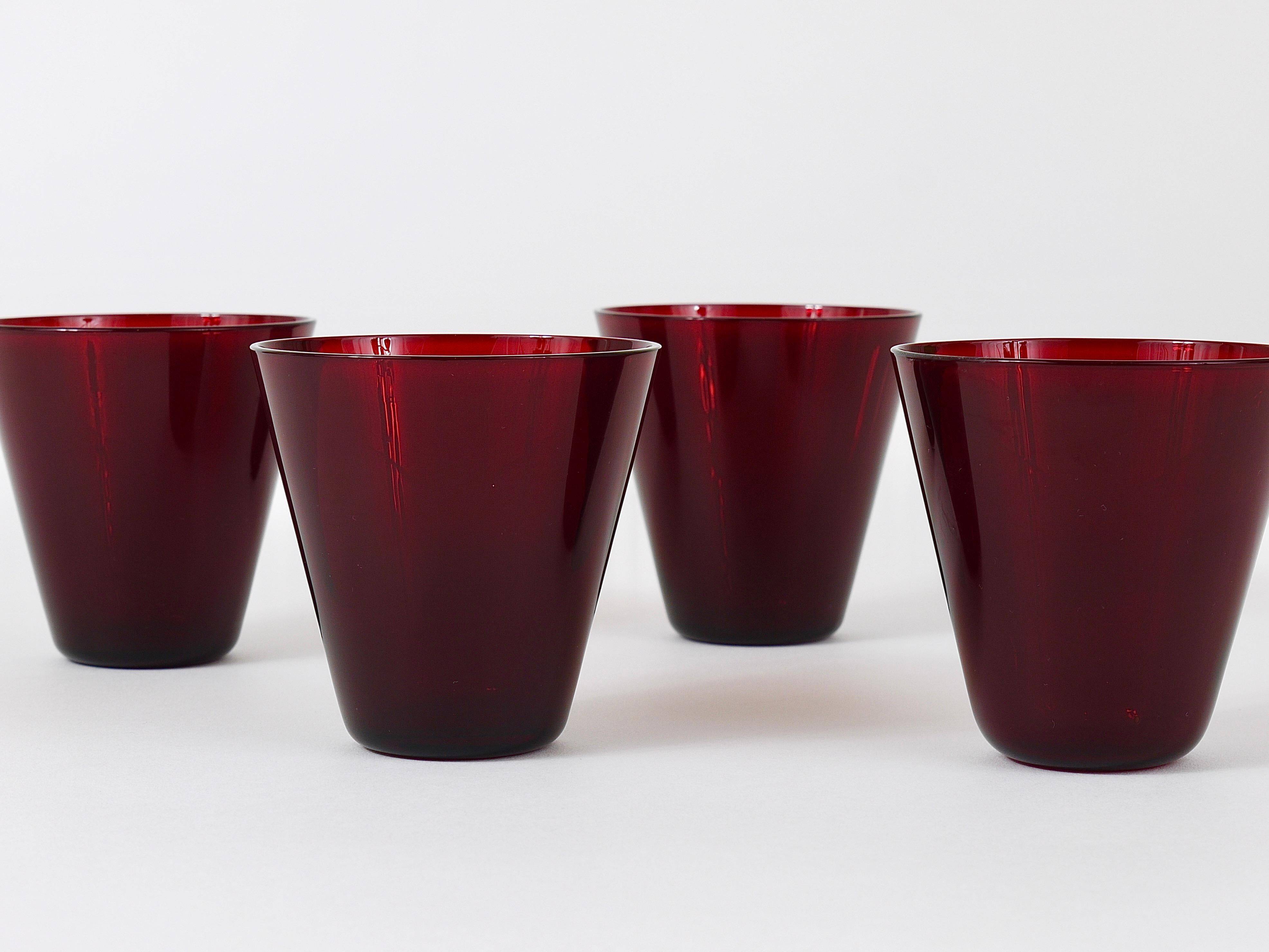 Quatre verres à boire Kartio de Kaj Franck style milieu du siècle par Nuutajarvi Nottsjo Finlande