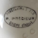 White teapot with filters old and complete p. Precious in Grigny