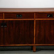 Buffet Stildomus avec des détails en laiton
