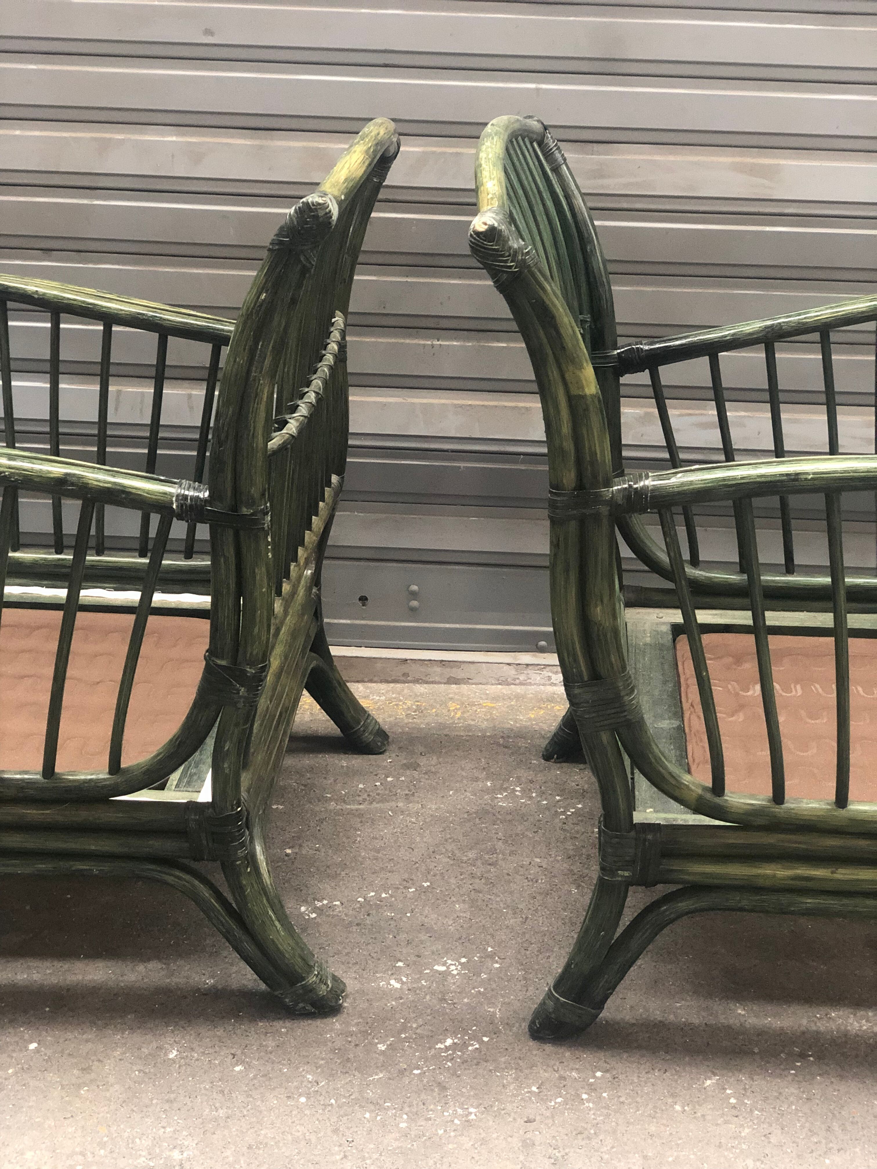 Paire de fauteuils en rotin