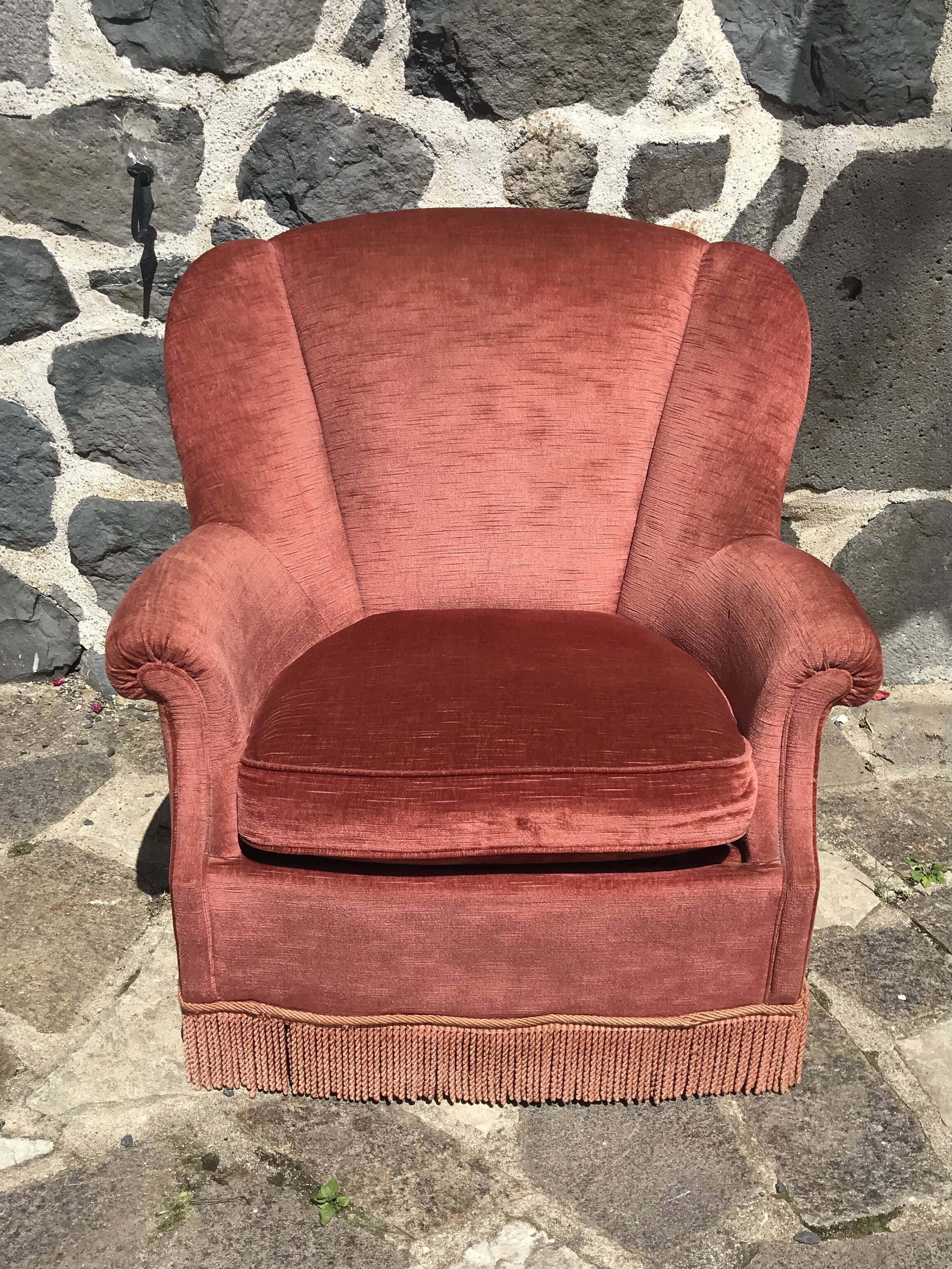 Vintage pink velvet armchair with fringes
