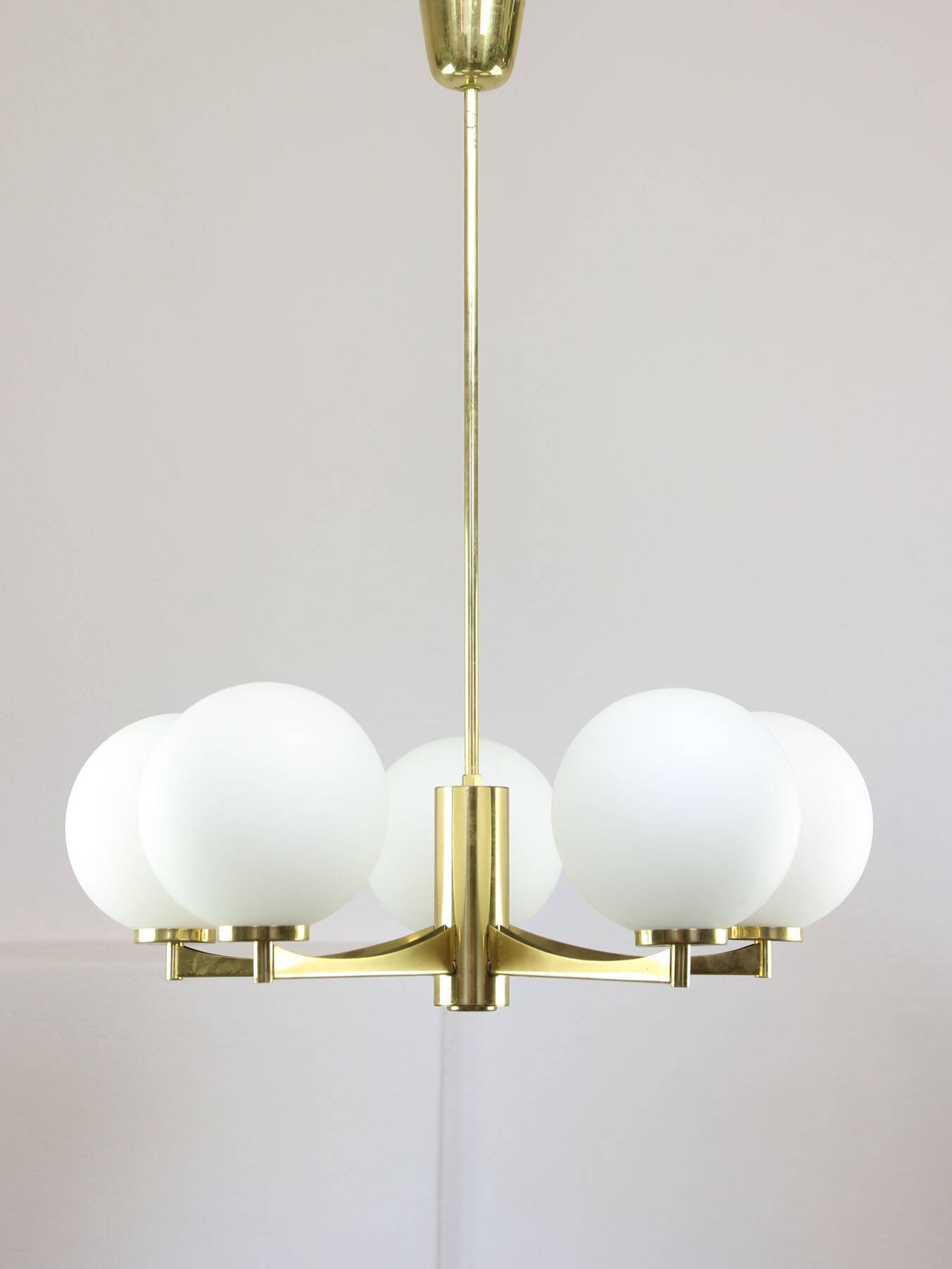 Mid-century Modern Italian Brass and Opaline Chandelier, 1960s