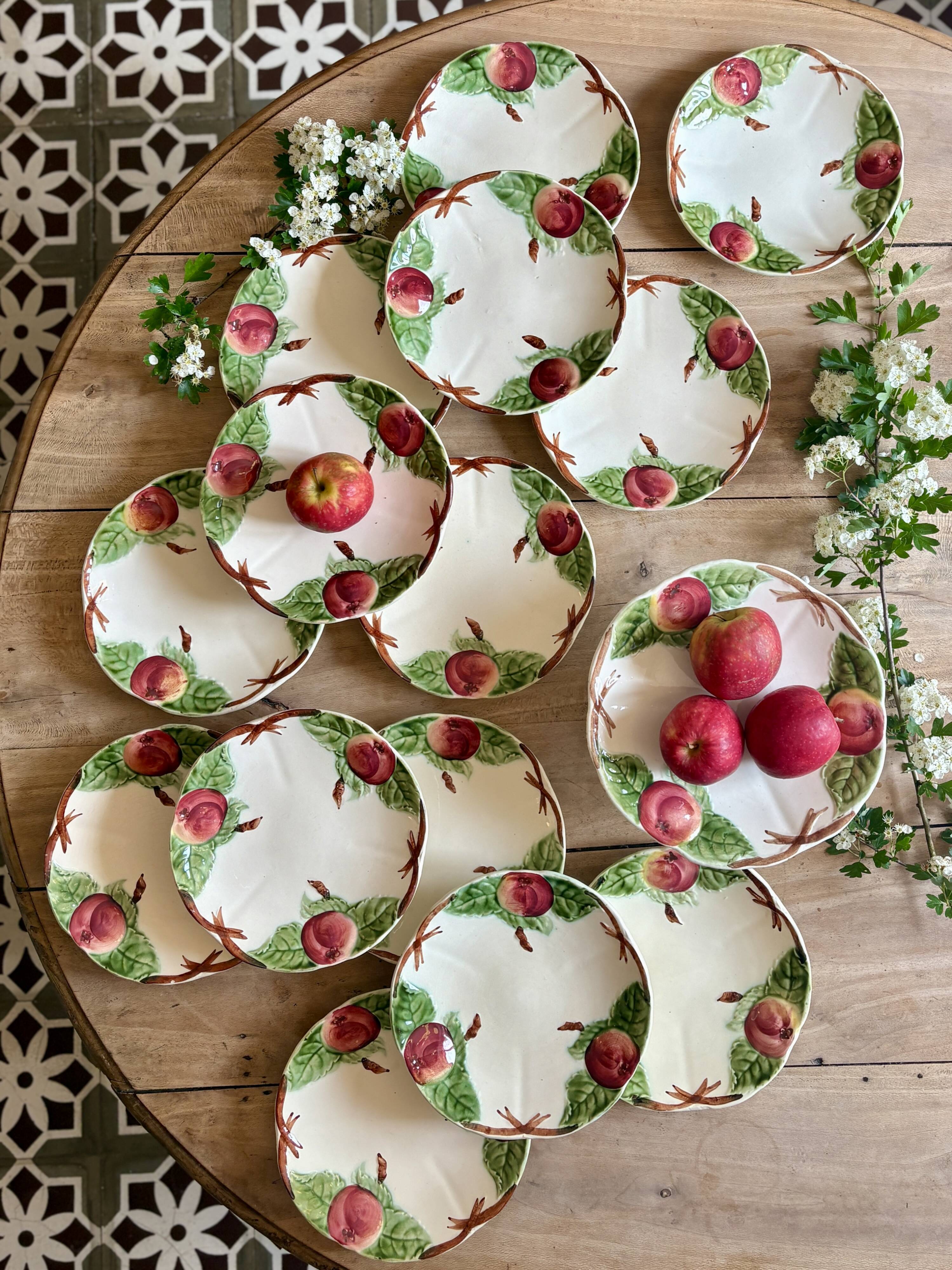 Antique barbotine service with Choisy le Roi apple decorations