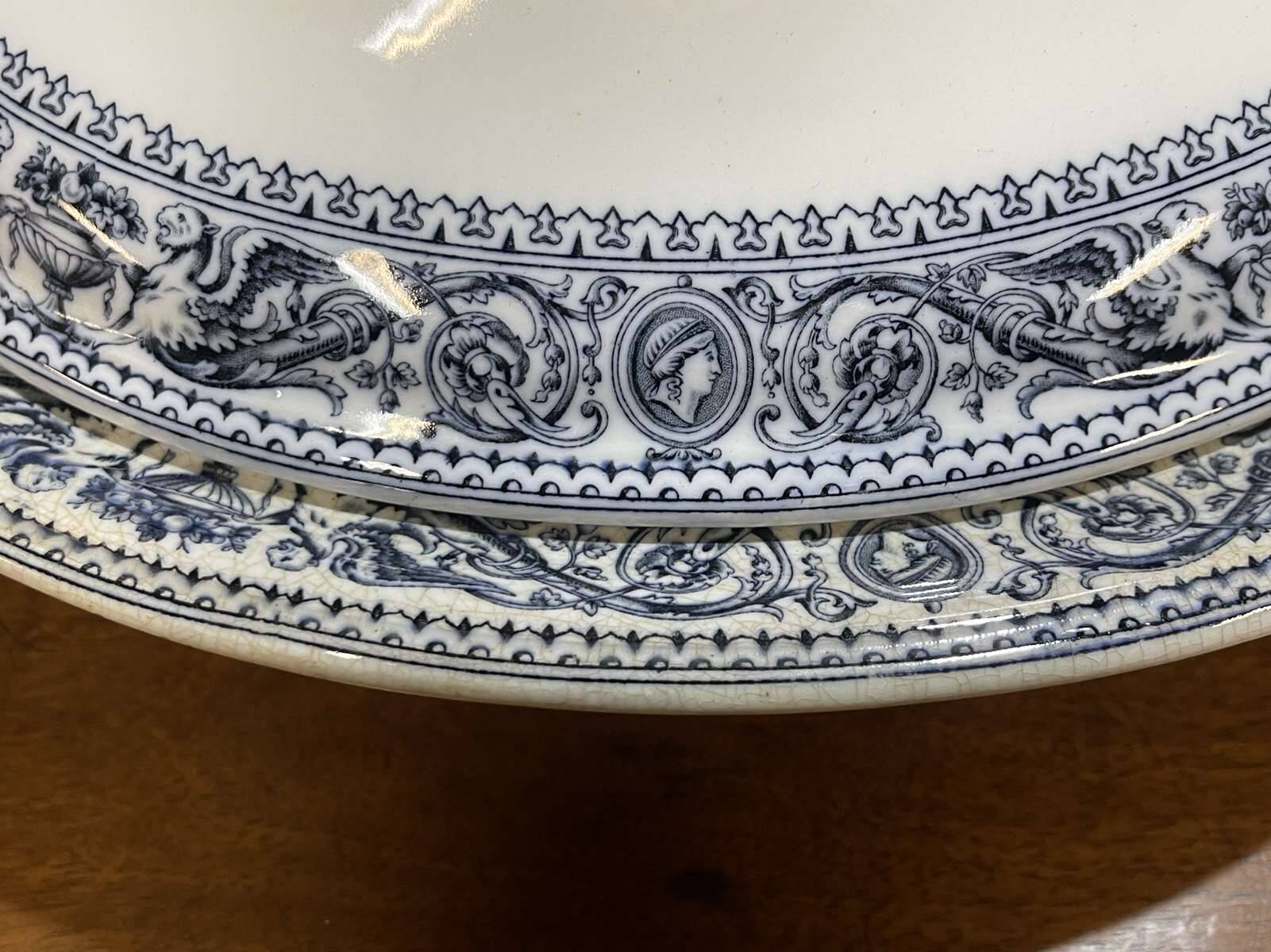 Minton English porcelain vegetable dish, Florentine pattern