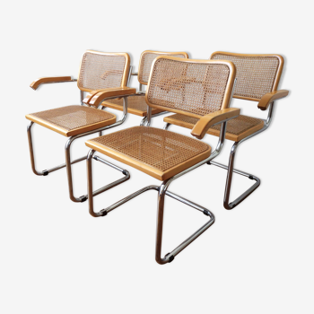 Lot de 4 fauteuils avec accoudoirs cesca b64 par Marcel Breuer