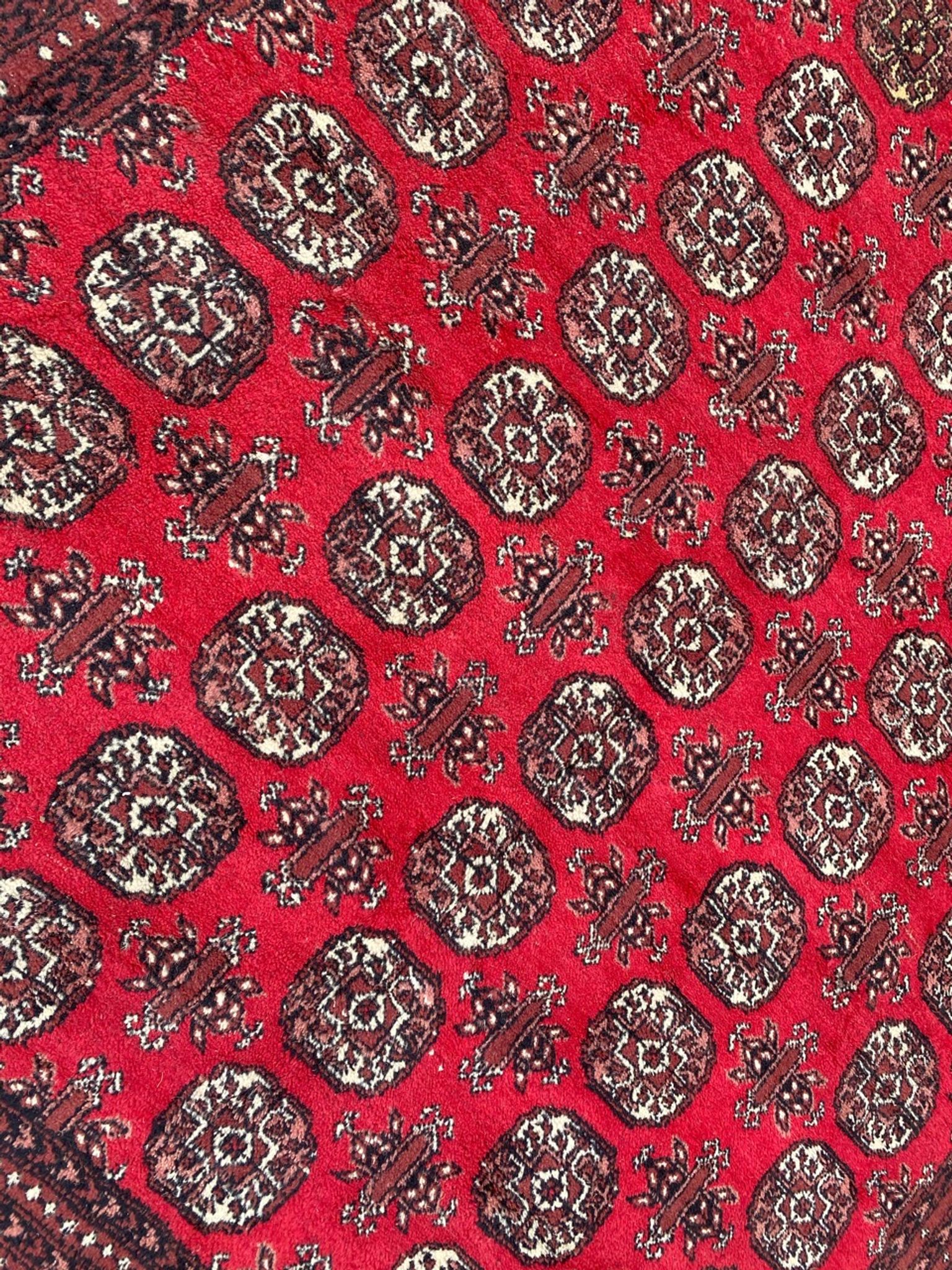 Carpet turkmen pakistan bukhara 195x216 cm