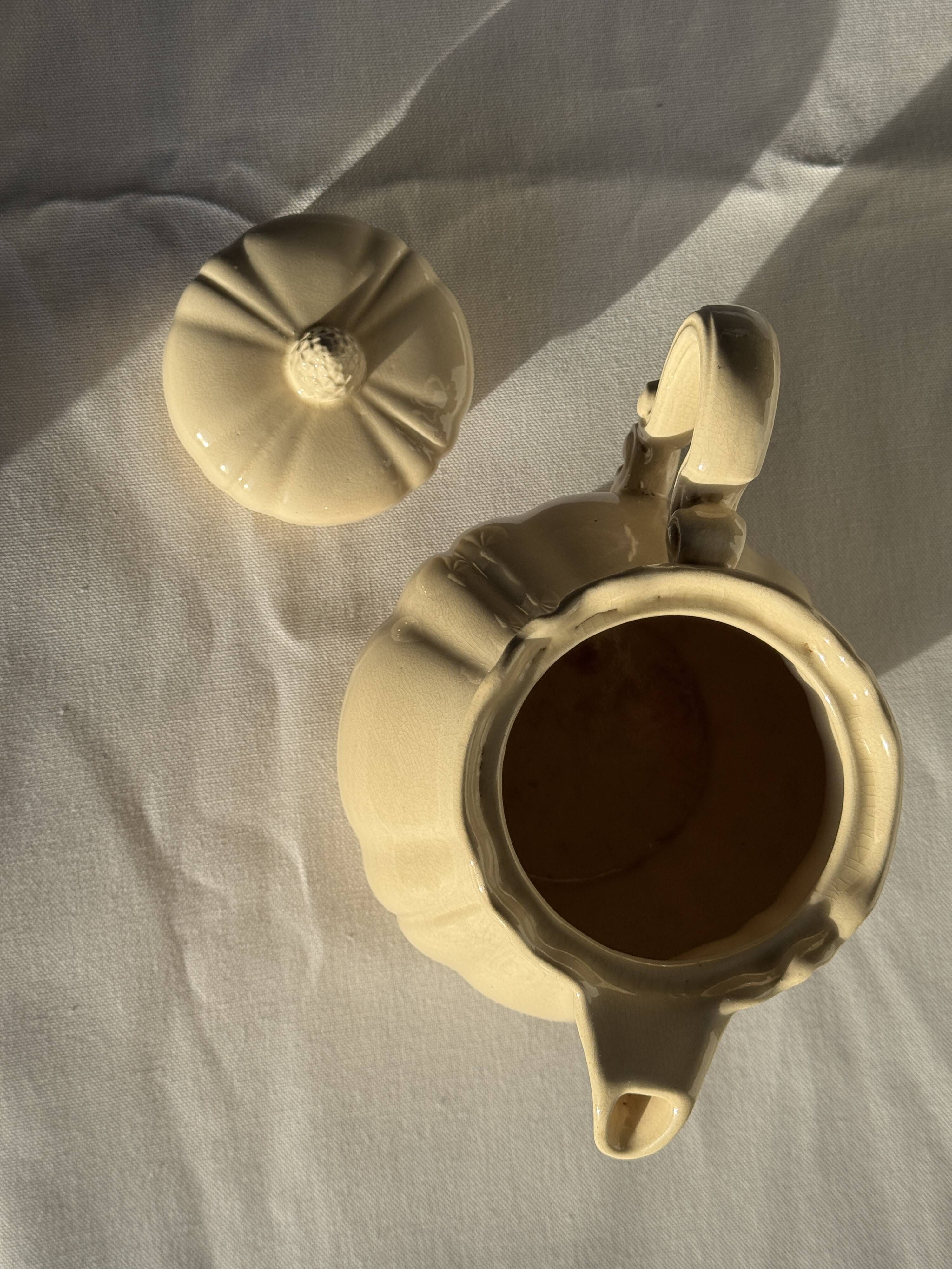 Cream teapot and its sugar bowl Sarreguemines France