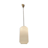 Pendentif de lumière plissé en verre opalin, années 1950